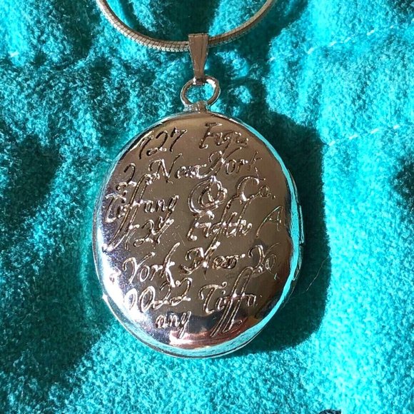 Tiffany & Co Silver Notes Fifth Ave Large Oval Locket Pendant Necklace 18" - Picture 1 of 12